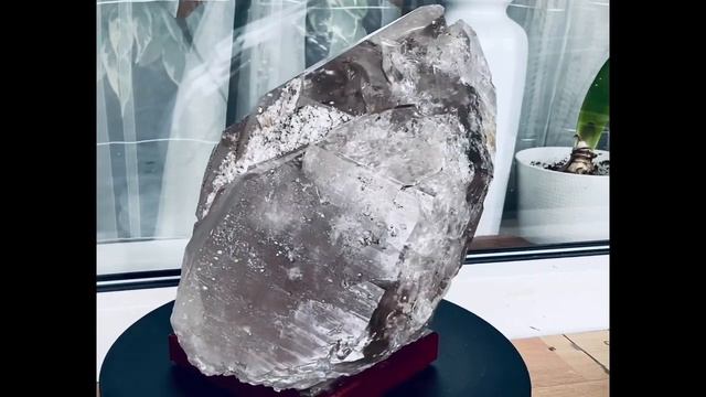 Крупный кристалл г.хрусталя 4.645кг. М-е Додо