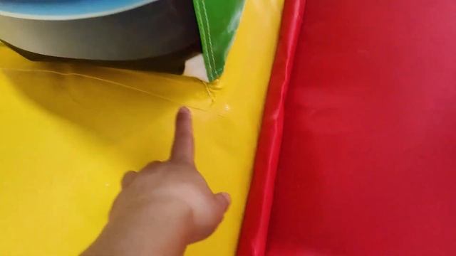 Коммерческий надувной батут «Сафари экскурсия 2» 4x3,5x2,5 м