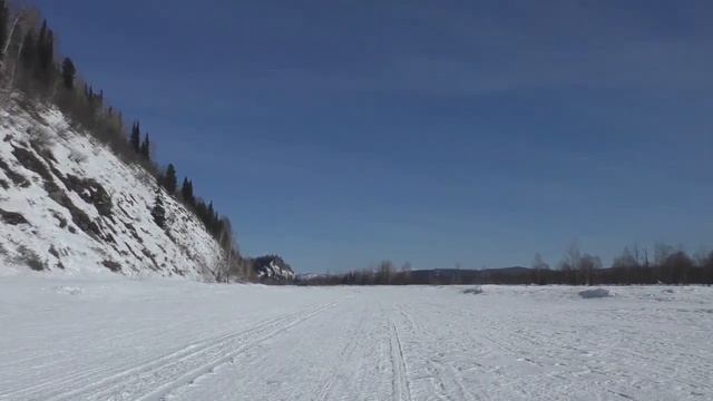 Река Уса в марте