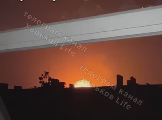 Кадры взрыва на Харьковской ТЭЦ-5, по которой нанесли удар ВС РФ 12.09.22