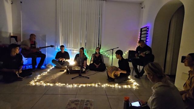 Хари Ом Татсат - группа Back to Godhead.mp4