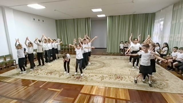 Рядовые занятия по хореографии вторые классы