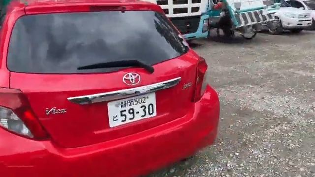 TOYOTA VITZ 2011