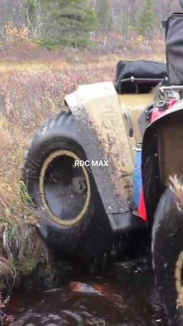 Преодоление речки на болотоходе RDC MAX