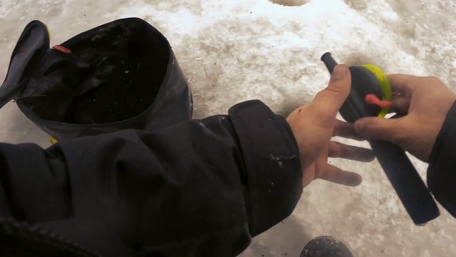 В глухозимье ловим на ручейника
