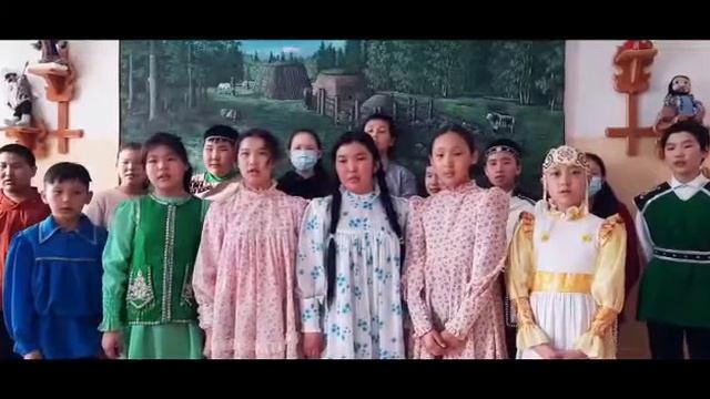 День Республики Саха ( Якутия). Учащиеся Борогонской средней школы им. Н. И Афанасьева