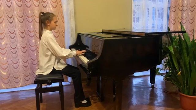 Полосова Кристина ; Д.Кабалевский. Токкатина op. 27. no.5