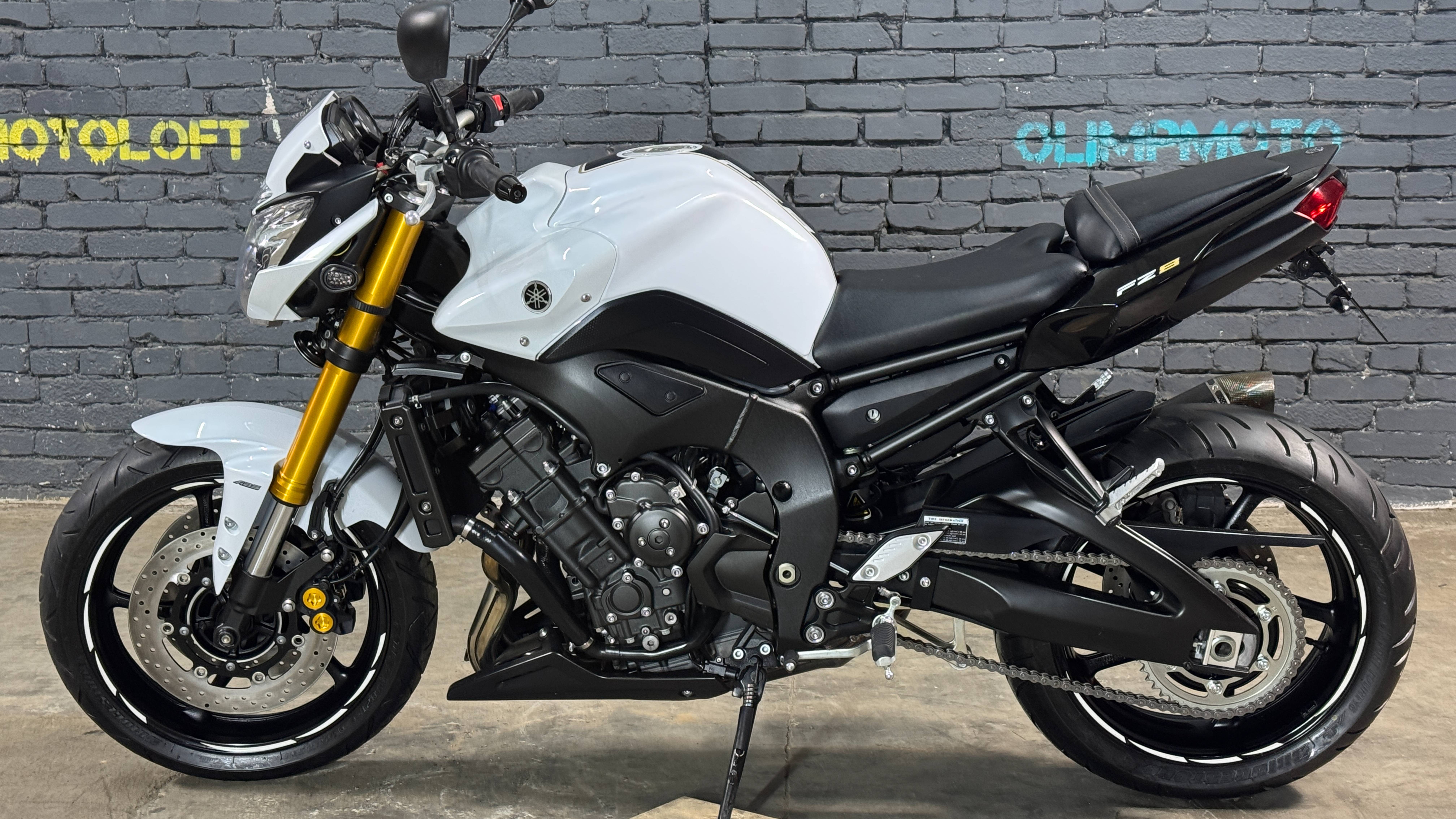 Yamaha FZ8