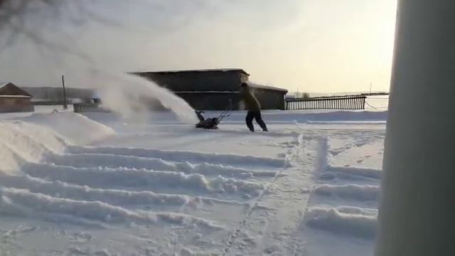 снегоуборщик