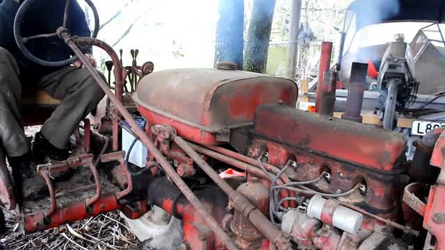 74 year old vintage tractor left in a barn for 20 years... Will it start??