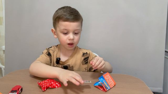 Распаковка коробочек «Три кота» и «Hot Wheels"