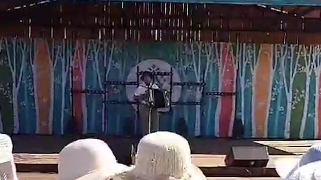 Иннокентий Антонов Ыһыах ырыата”    
А.Тарасов тыл, И. Антонов мел. Горнай улууһа, Бэрдьигэстээх
