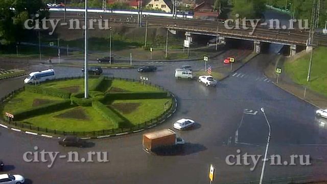 Буханка не устояла перед стремительным пикапом