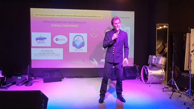 LUNA TU
Александр Бичёв лауреат Международных и Российских конкурсов, финалист "Голос" на 1м канале