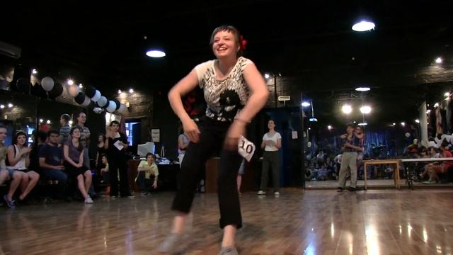 Katechka vs Olga Bachshieva - Solo Jazz Knockout Tournament at Glass Zebra 2011