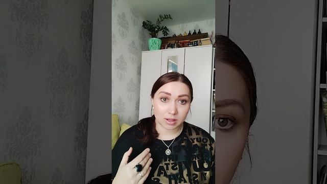 красные линии на ладонях