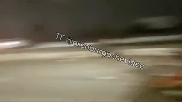 Авария на дороге между поселком Ленина и Павловкой: легковой автомобиль столкнулся с фурой при разво