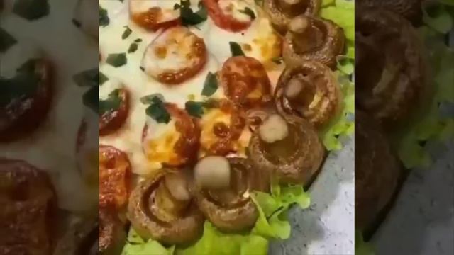 Запечённая полезная горбуша с грибами