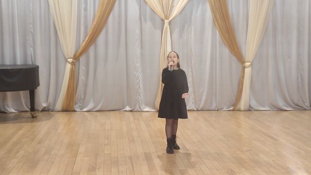 Маркова Варвара, "Россия моя, купола золотые"
Акапелла