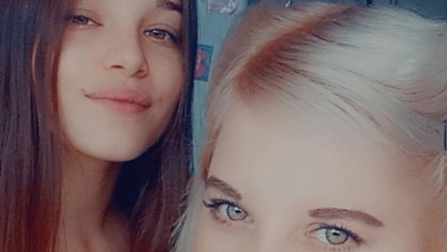 мама и дочь разница 15 лет