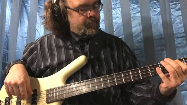 Александр Градский на стихи В.Маяковского -"Алло,Мама! " (bass cover)