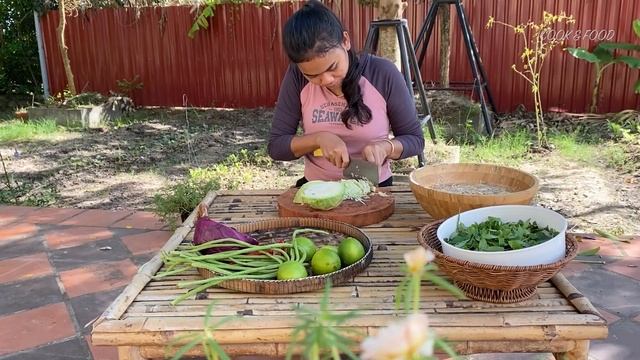 Микс-салат с улитками. Приготовление морских улиток по-деревенски.