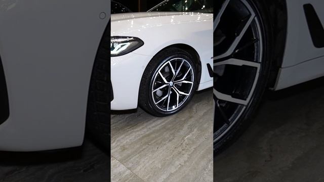BMW 5 серии 2021 года.