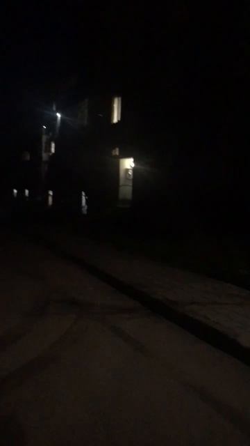 28.01.2025.Г.Керчь.Р.Крым.Благоустройство придомовых территорий.Свет во дворе.ул.Суворова д. 24.