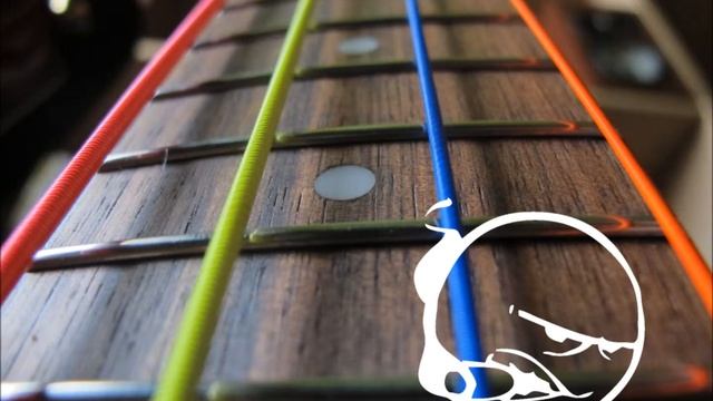 Kredki - mini bass cover