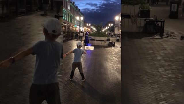 Любочка (дети танцуют с нами)