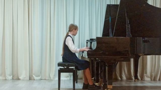 Богданова Анастасия. П. Савинцев "Скоморошина"; А. Скрябин Прелюдия №2, ор. 11