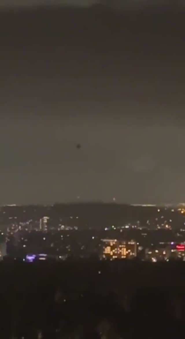Черный Объект Над Лос-Анджелесом