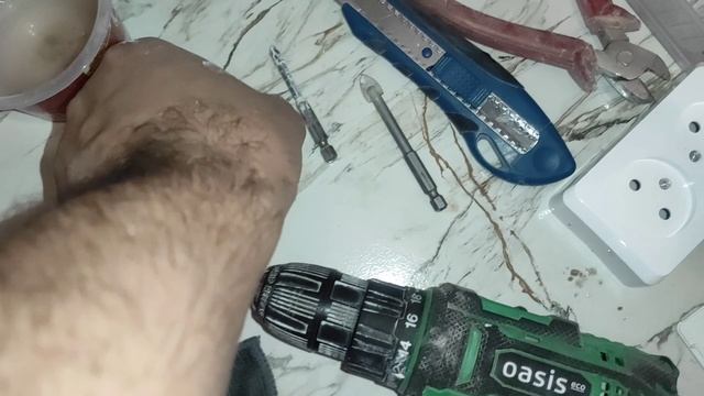 НАКЛАДНАЯ РОЗЕТКА. КАК УСТАНОВИТЬ НАКЛАДНУЮ РОЗЕТКУ своими руками чтобы провод НЕ ТОРЧАЛ