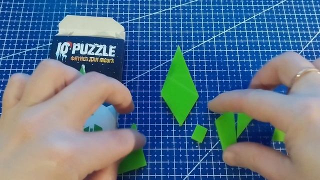 Собрать IQ puzzle Ёлка из 8 деталей (Make the Christmas tree out of 8 pieces)