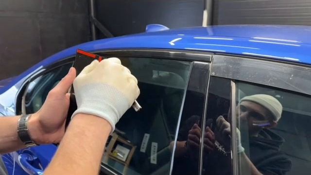 Видео установка 2Д дефлекторов окон / плоские ветровики на BMW 3 G2X / БМВ Г2Х