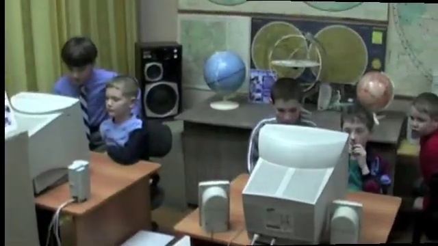 Занятие в детской школе естествознания