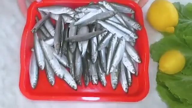 Беру самую простую рыбу, Все поварихи помнят этот рецепт из СССР.