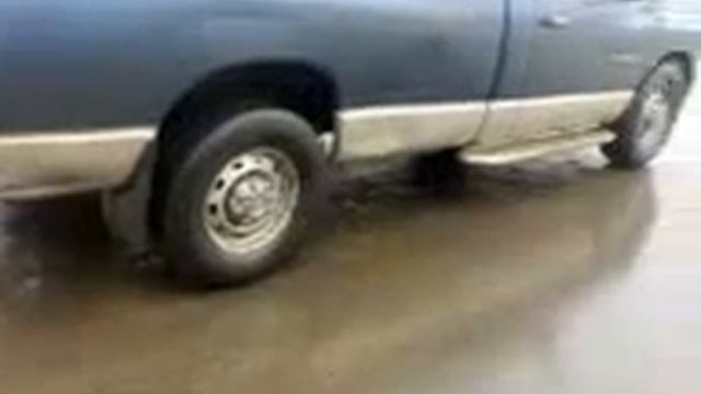 При попытке бернаута сжег сцепление......