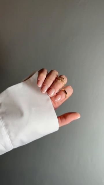 Эстетический маникюр с покрытием