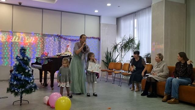 2025-01-11 - 12 Елена Инкона 04 - Лиза и Таня