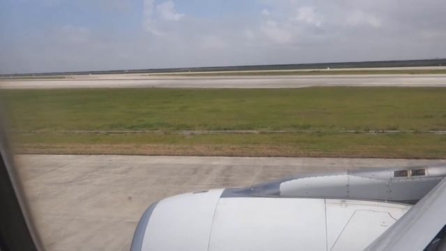 China Eastern Airlines bounce landing Shanghai Pudong PVG A330-300