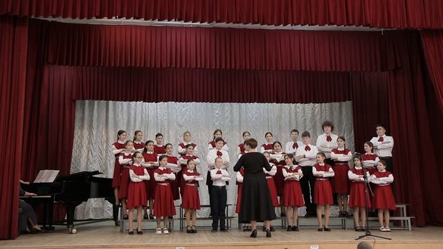 А.Ростовская, слова народные "У кота", "Баба сеяла горох"