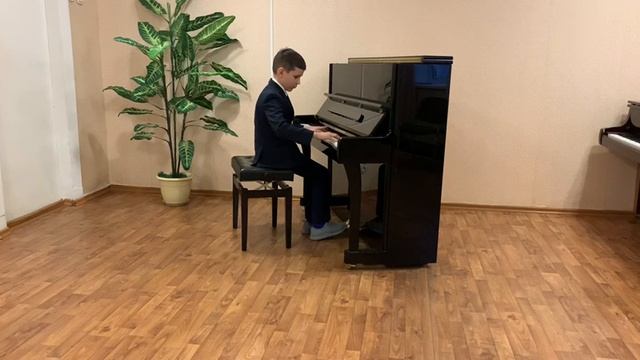 Бондарев  Михаил