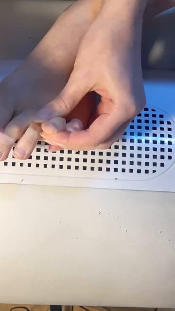 Обработка кутикулы в педикюре Любительские ногти