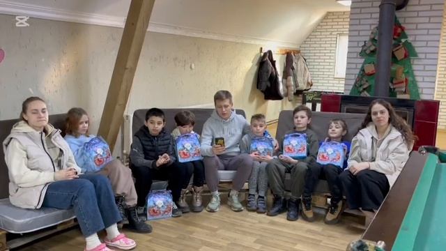 Дети из ЛНР поблагодарили волгоградцев за помощь