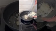 ленивые пирожки с курицей и грибами, а так же с капустой