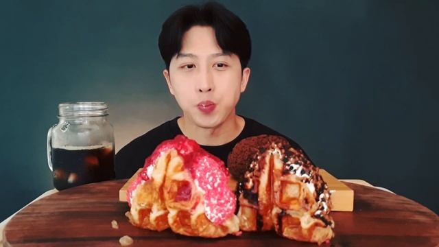 MUKBANG)여러가지 크로플/쿠키슈/79파운야드 트앵크로플/디저트/빵/소식 먹방/Croffle/Cookie Shoe/dessert/bread/EATING SHOW