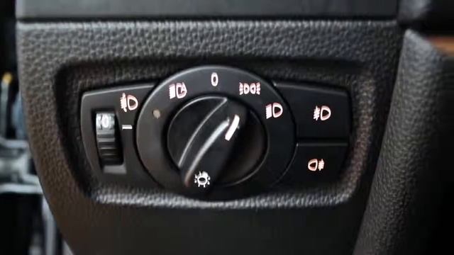 BMW 1 Serie BWJ 2008 118d 136pk 6-Bak 5drs. Executive Business LEER + CLIMA + PDC + LMV