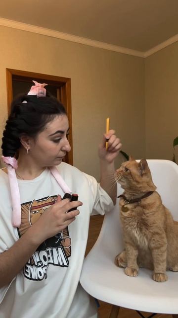 Совместный макияж вместе с котом 😂❤️