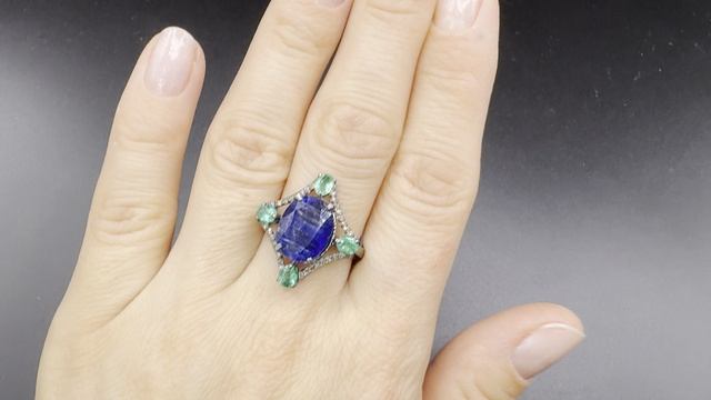 Кольцо с кианитом, изумрудами и бриллиантами Размер 18 ХХХ009